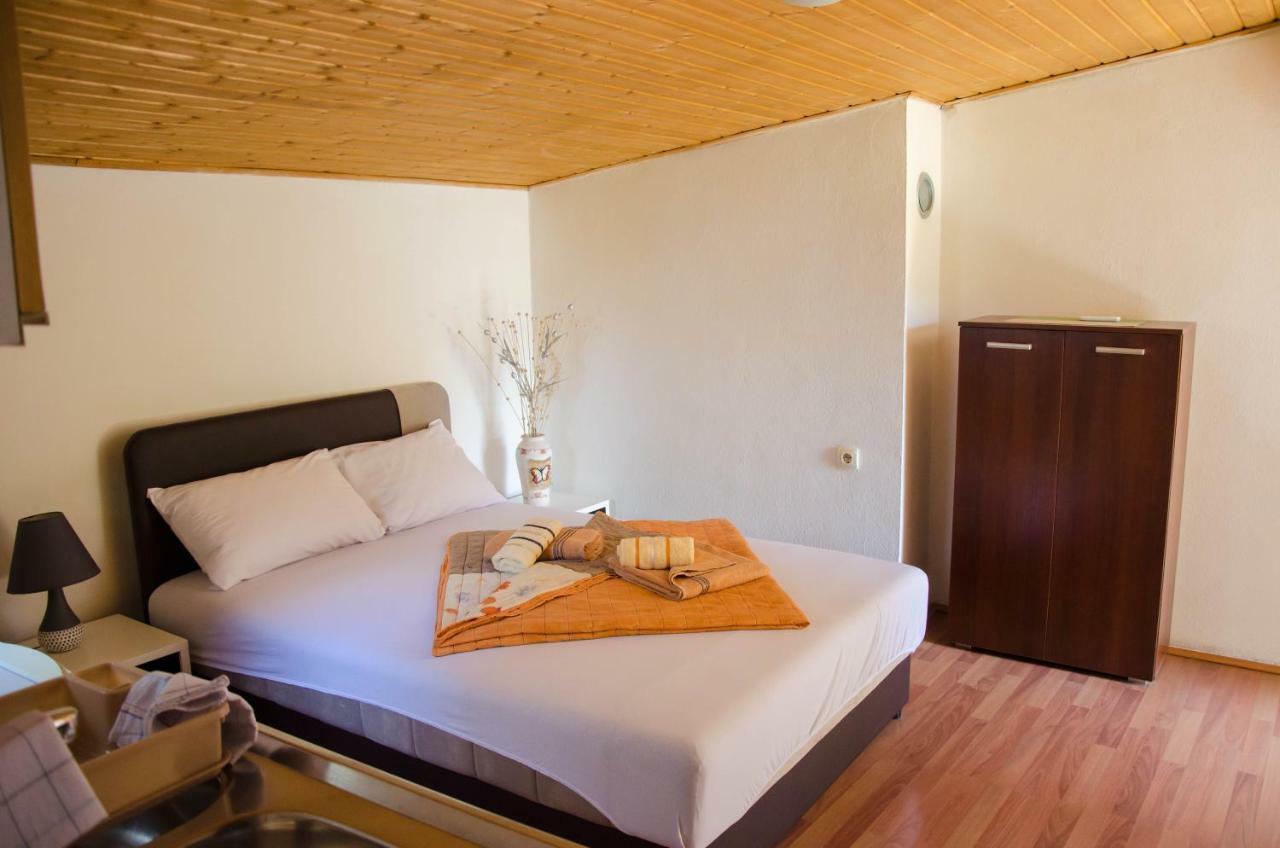 Studio-Apartman Milena Podgorica Eksteriør bilde